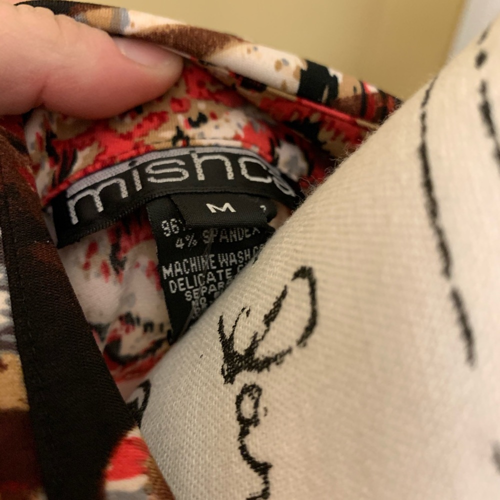 NWT STYLISH Animal Print Flattering Red blk wht blouse top! (notX n bundl sale) - Picture 8 of 10